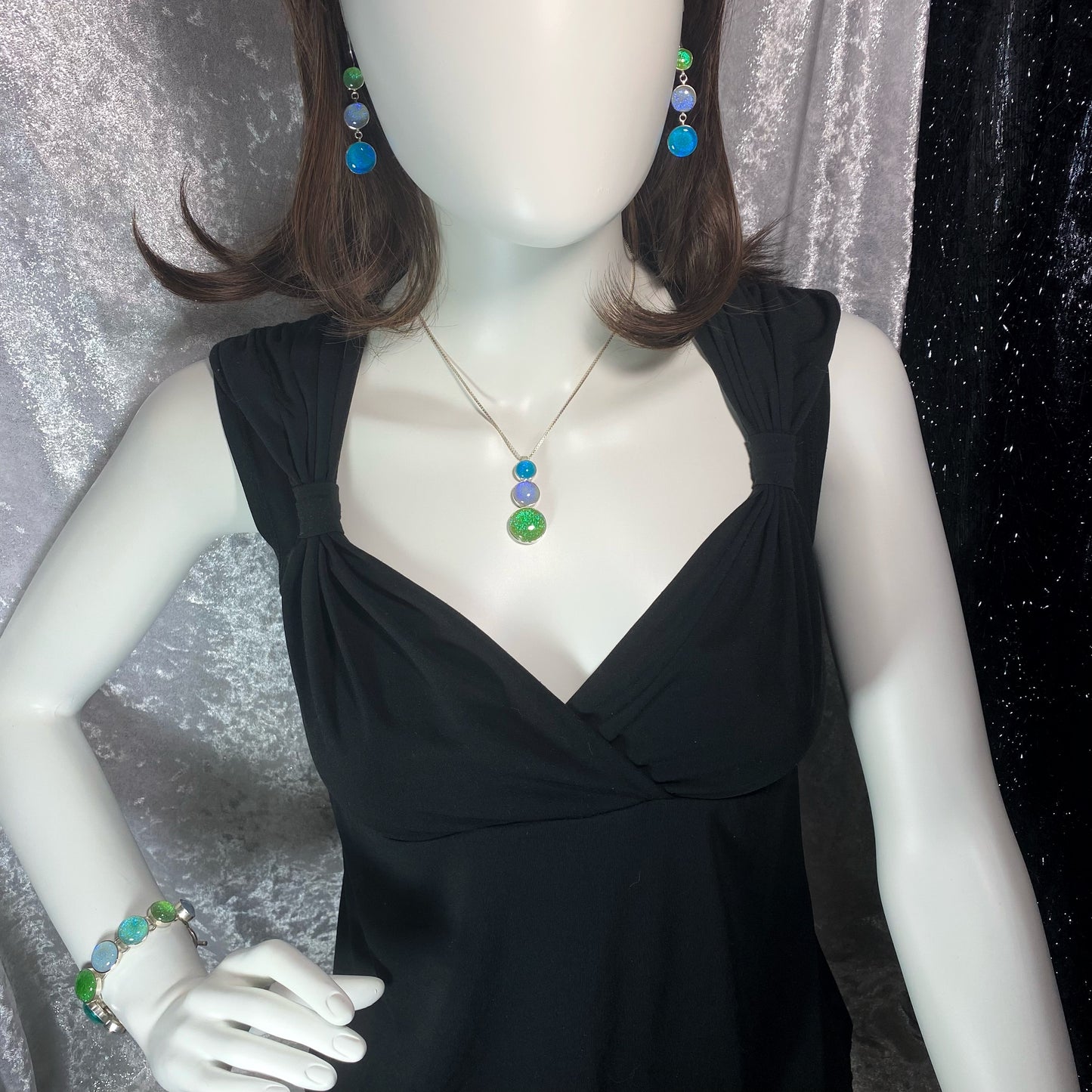 Triple Drop Circle Necklace in Mint, Lavender & Caribbean