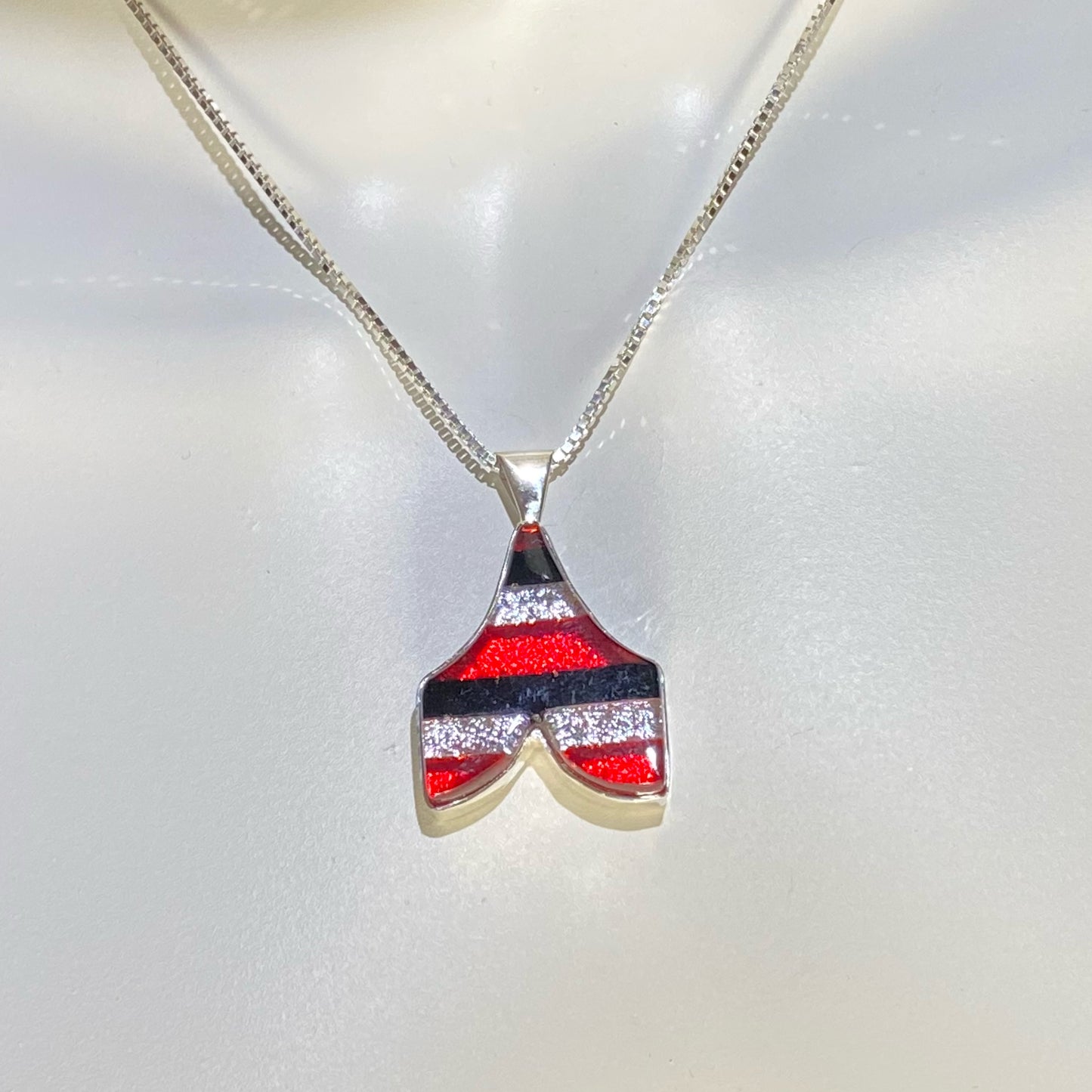 striped glass, chevron necklace, fused glass, glass jewelry, glass and silver jewelry, handmade, handcrafted, American Craft, hand fabricated jewelry, hand fabricated jewellery, Athens, Georgia, colorful jewelry, sparkle, bullseye glass, dichroic glass, art jewelry