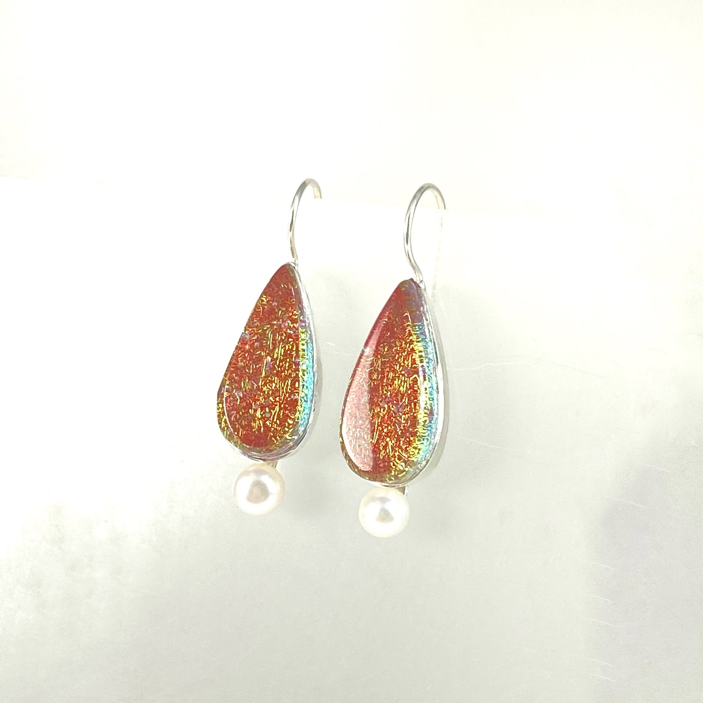 Teardrops Earrings with Pearl in Watermelon