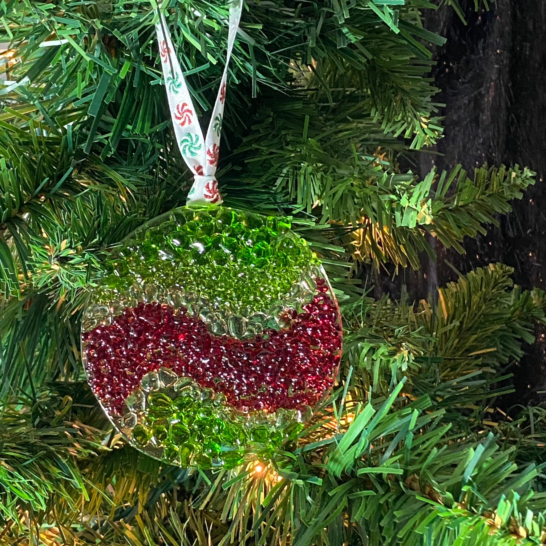 Large Circle Ornament in Red & Green & Clear