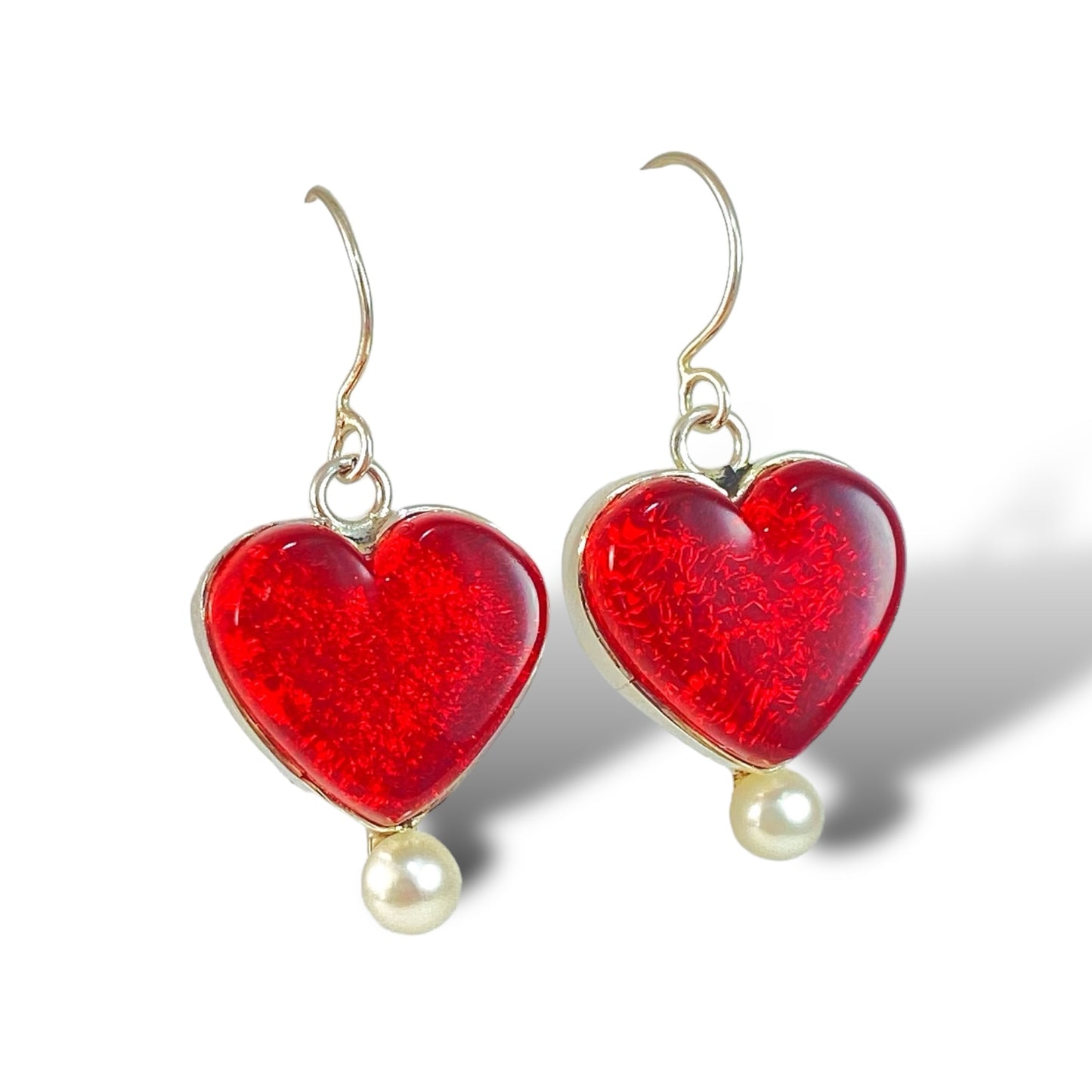 Heart Earrings with Pearl in Cherry