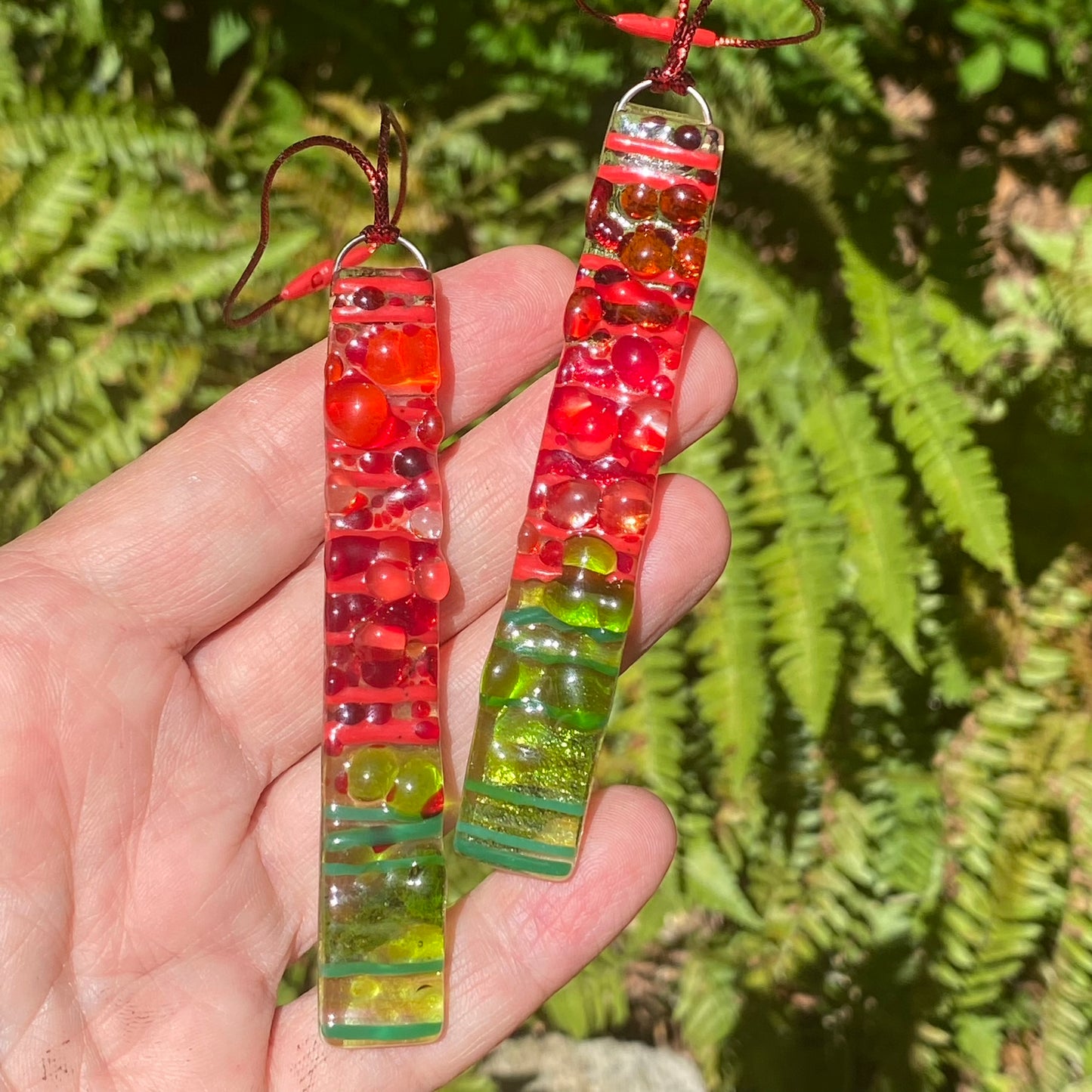 Four (4) Frit RECTANGLE Ornaments in Red & Green