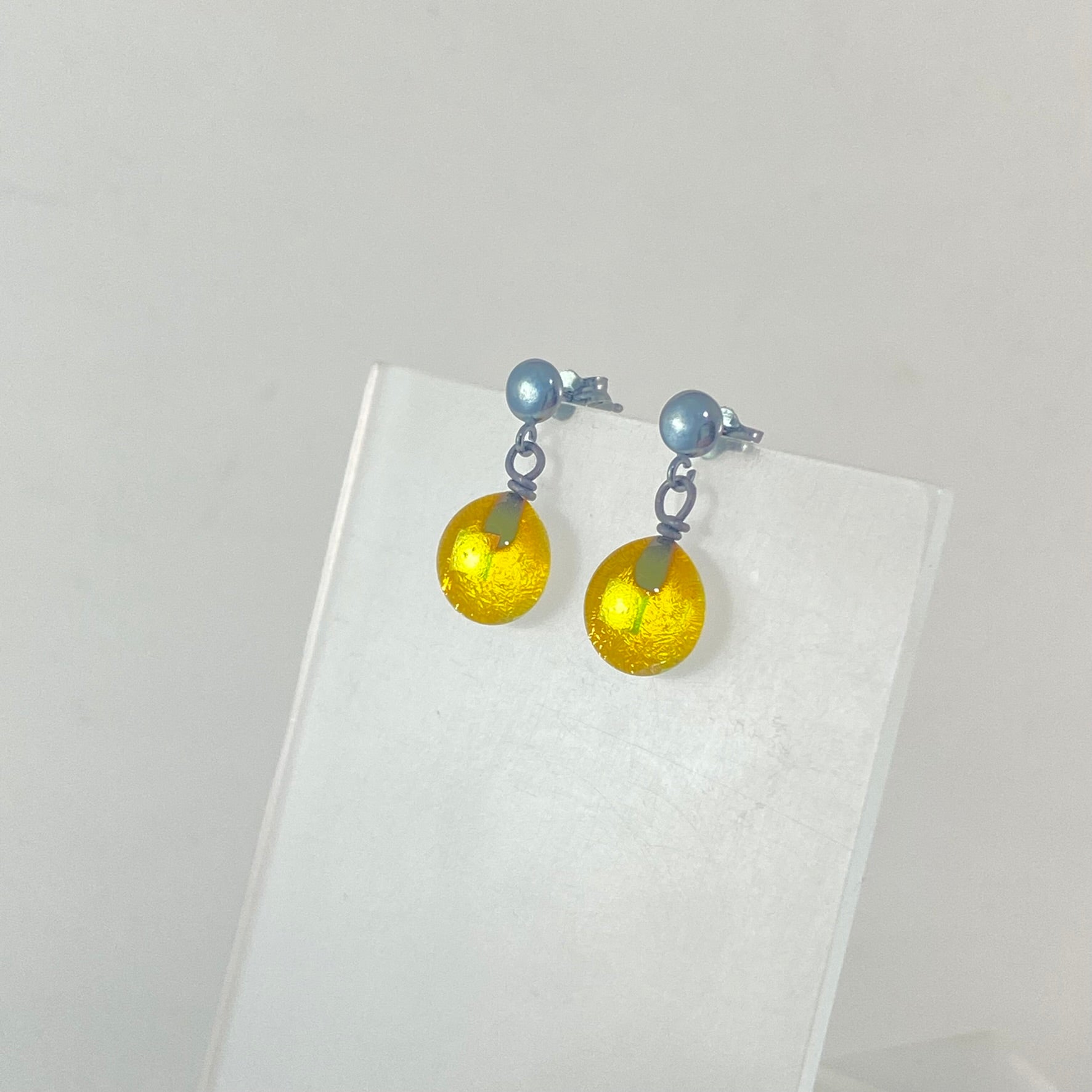 Oxidized Post Space Ball Earrings in Lemon