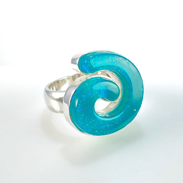 blue glass spiral ring, fused glass, glass jewelry, glass and silver jewelry, handmade, handcrafted, American Craft, hand fabricated jewelry, hand fabricated jewellery, Athen, Georgia, colorful jewelry, sparkle, bullseye glass, dichroic glass, art jewelry