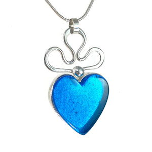 glass heart, sterling wire work, peacock blue, necklace, fused glass, glass jewelry, glass and silver jewelry, handmade, handcrafted, American Craft, hand fabricated jewelry, hand fabricated jewellery, Athen, Georgia, colorful jewelry, sparkle, bullseye glass, dichroic glass, art jewelry