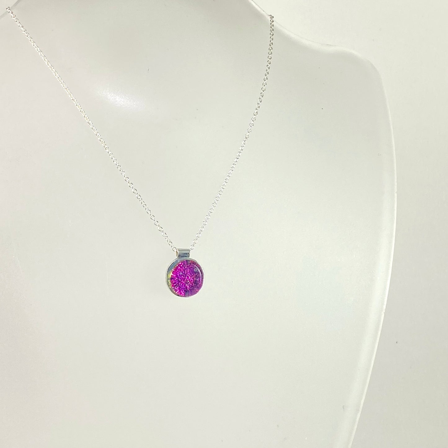 Circle Necklace in Plum