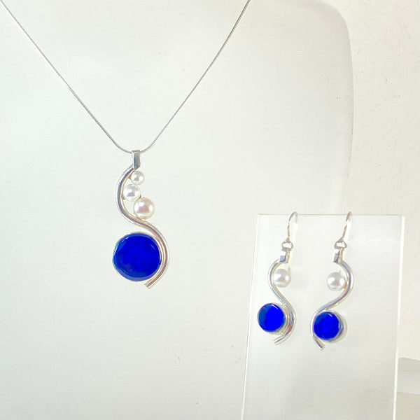 Silver S Cobalt Circle with Pearls Earrings