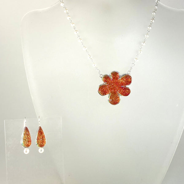 Flower Necklace with Pearl Chain in Salmon