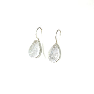 Teardrop Earrings in Pearl