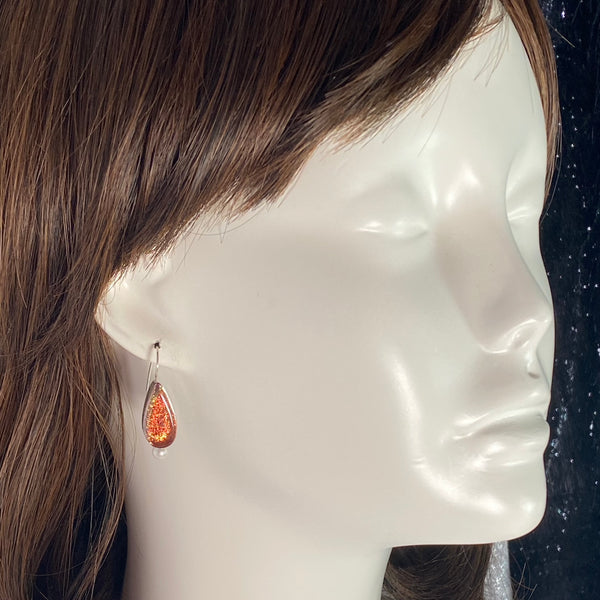 Teardrops Earrings with Pearl in Salmon